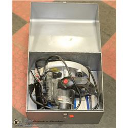 BLACK AND DECKER CIRCULAR SAW WITH METAL CASE