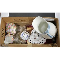 BOX OF ESTATE COLLECTIBLES