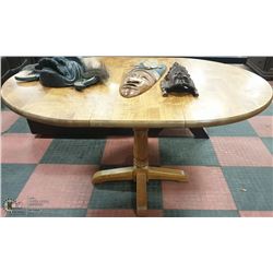 SOLID WOOD SINGLE PEDESTAL DINING TABLE