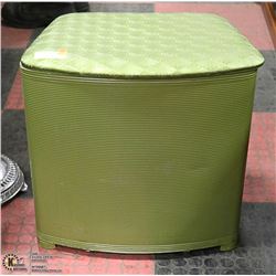 VINTAGE GREEN METAL LAUNDRY HAMPER 20 INCHES