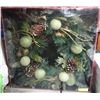 Image 1 : LARGE CHRISTMAS WREATH IN BOX - 22 INCH
