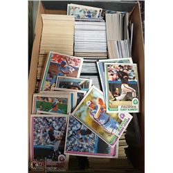 BASEBALL CARDS, APPROX 1000 - INCLUDES 1982