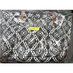 NEW PETUNIA PICKLE BOTTOM DESIGNER BABY BAG