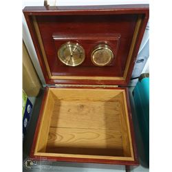 CIGAR HUMIDOR WITH HYGROMETER