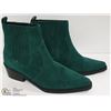 Image 1 : NEW CALVIN KLEIN GREEN SUEDE ANKLE BOOTS SIZE 6
