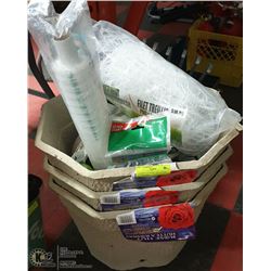 GARDEN LOT OF POTS/PLANTING ACCESSORIES