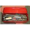 Image 1 : VINTAGE METAL TOOLBOX WITH CONTENTS