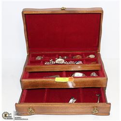 JEWELLRY BOX WITH MENS JEWELLRY/WATCHES ETC