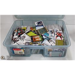TOTE OF ASSORTED HOCKEY CARDS