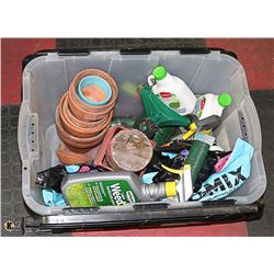 GARDEN LOT OF POTS/PLANTING ACCESSORIES