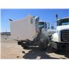 Image 3 : 2008 - MACK WATER TRUCK