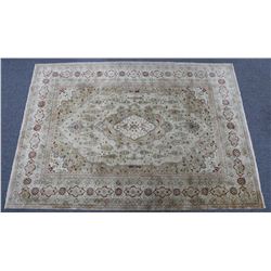 Hand Knotted Yilong Design Wool Rug