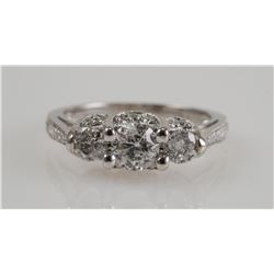 Lady's 18K White Gold & DIAMOND Ring