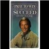 Image 1 : PAT BOONE SIGNED BOOK *PRAY TO WIN* MAY 1983