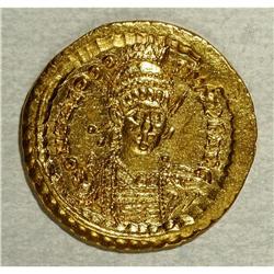 Theodosius II. A.D. 402-450. AV solidus (20 mm, 4.46 g) 