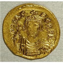 Phocas. 602-610. AV solidus (21 mm, 4.44 g). Constantin 