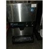 Image 1 : Ice and water Dispenser