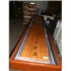 Image 2 : Shuffle Board Table