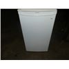 Image 1 : Mini Fridge