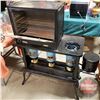 Image 2 : New Perfection Kerosene Stove (30"H x 41"W x 17"D) & Oven Top (18"H x 21'W x 13"D)