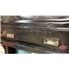 Image 7 : New Perfection Kerosene Stove (30"H x 41"W x 17"D) & Oven Top (18"H x 21'W x 13"D)