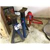 Image 1 : GROUP OF 2 JACK STANDS & 2 HYDRAULIC BOTTLE JACKS (1 - 12-TON & 1- 3-TON) - CHEMAINUS LOCATION