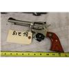 Image 2 : Ruger Single 10 , 22 Revolver w Case, Original Lock & Pamphlets, S#81013734