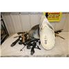 Image 2 : 12 Cdn Goose Decoys (Land)