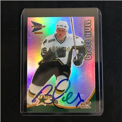 BRETT HULL SIGNED PRISM HOCKEY CARD