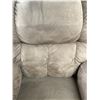 Image 2 : Reclining Lift Chair