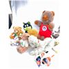 Image 4 : Stuffed Animals Lot