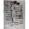 Image 1 : Assorted cutlery