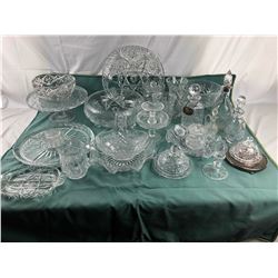 Assorted crystal and glassware