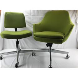 2 Retro Swivel Chairs
