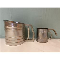 2 metal flour sifters