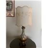 Image 3 : Lamp