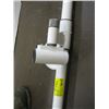 Image 2 : FLOOR TO CEILING SAFETY POLE