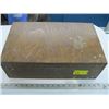 Image 1 : BOX OF ASSORTED HUNTING SHELL RELOADING EQUIPMENT ETC.