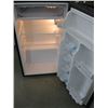 Image 2 : CUISINART SMALL BAR FRIDGE