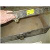 Image 2 : ANTIQUE TRUNK, GALVANIZED WASH TUB