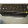 Image 1 : PADDED STORAGE BENCH