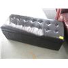 Image 1 : PADDED STORAGE BENCH