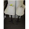Image 1 : PR OF SHORTER METAL BASED LAMPS