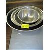 Image 1 : A LOT OF STAINLESS MIXING BOWLS