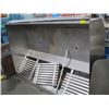 Image 2 : 7 1/2 ' RANGE HOOD WITH GRATES