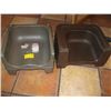 Image 1 : 2 PLASTIC BOOSTER SEATS