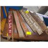 Image 1 : A LOT OF BARN WOOD SIGNS