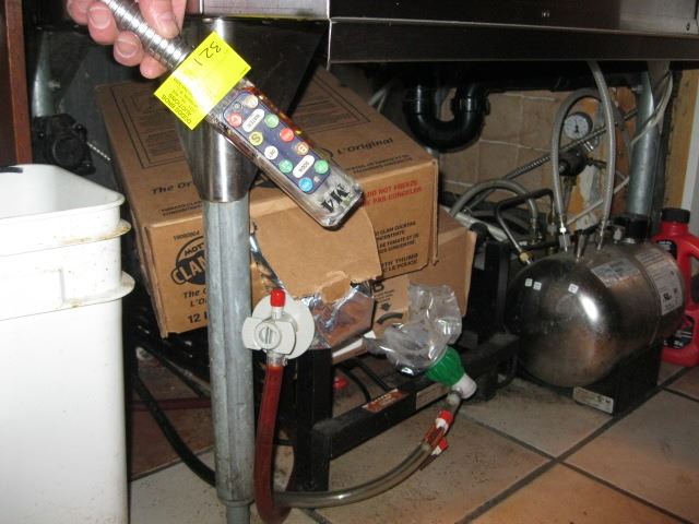 Pop Pump Rack M4 POP DISPENSER WITH PUMP & RACKS ETC.