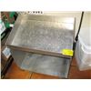 Image 1 : SMALL METAL SHELF