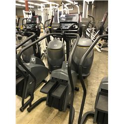 LIFE FITNESS 9500HR ISOTRACK CLIMBING SYSTEM